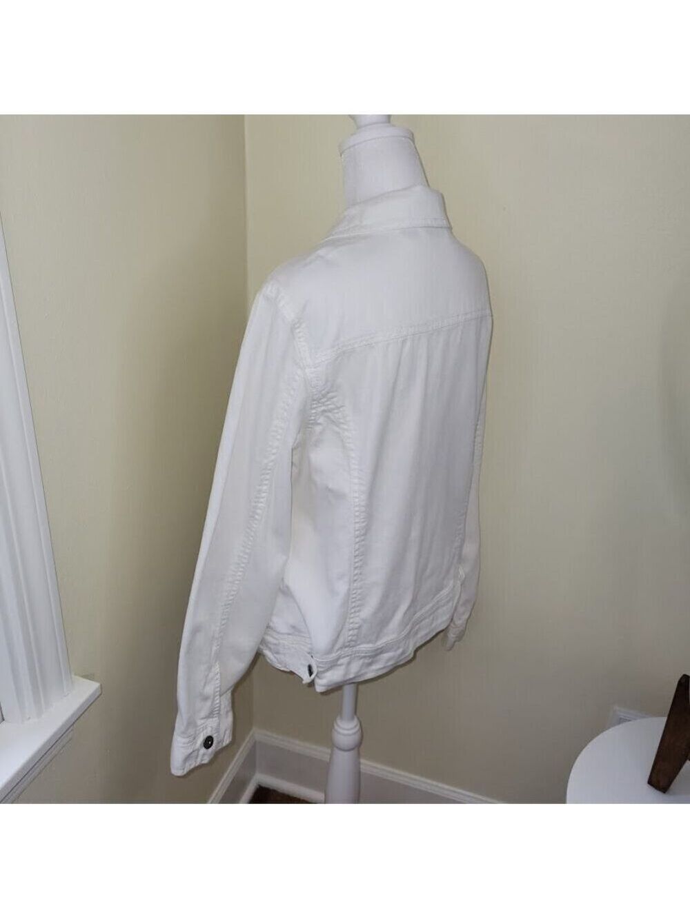 Great Northwest White Jean Jacket Mid Weight Cotton/Spandex Denim Women's SZ M - Picture 3 of 13